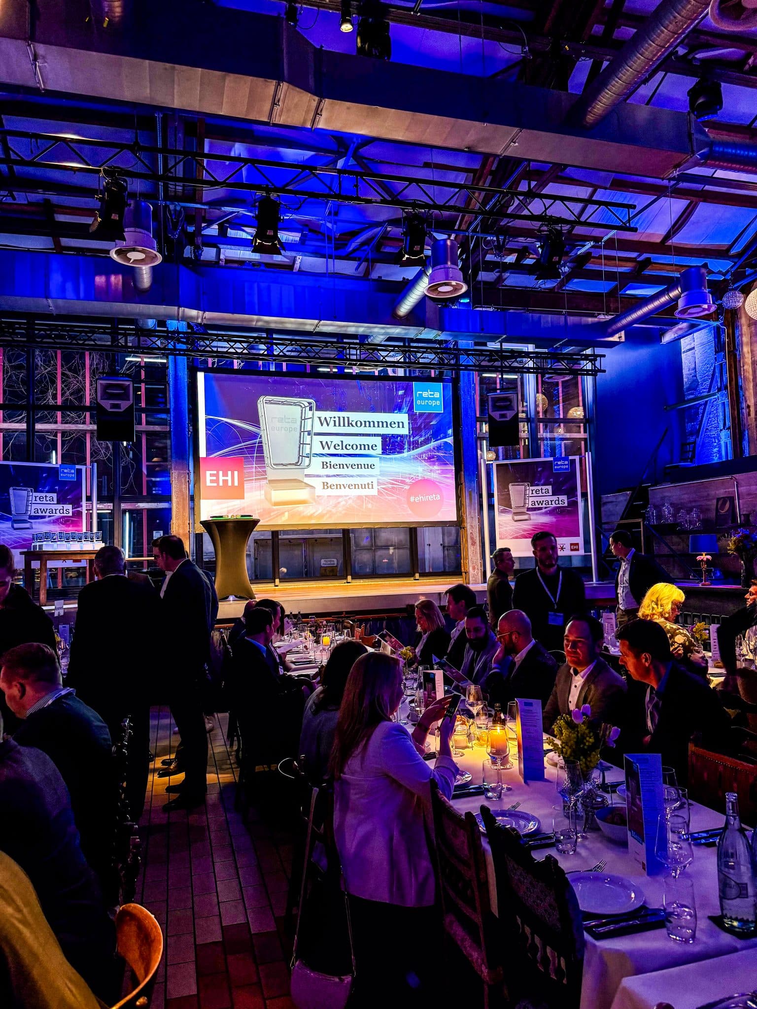 Read more about the article Wir haben den Award „Top Supplier Retail 2024“ vom EHI Retail Institute erhalten!