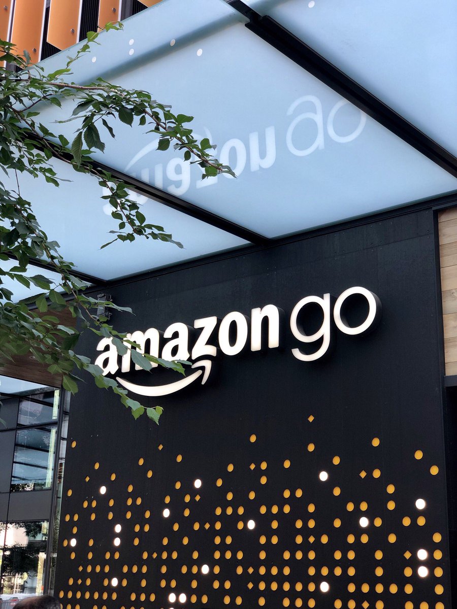 Read more about the article Amazon Go Innoviert: Bargeldloses Einkaufen trifft auf traditionelle Zahlungsmethoden
