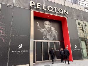 Read more about the article Peloton: Hohe Nachfrage und Ausbuchung der Kurse in Fitnessstudios in NYC und London
