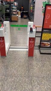 Read more about the article Selbsttest: Amazons ‚Just Walk Out‘-Technologie und ‚Amazon One‘ Handflächen-Scanner